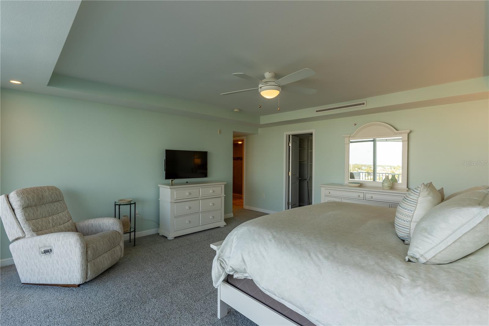 223 ISLAND WAY #5E, CLEARWATER BEACH, FL, 33767