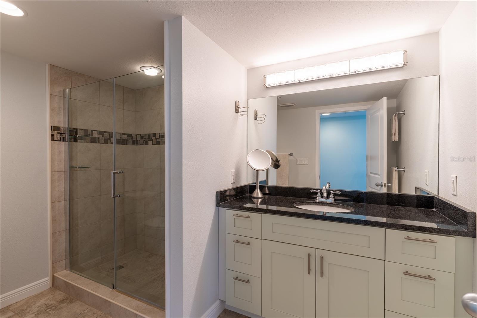 223 ISLAND WAY #5E, CLEARWATER BEACH, FL, 33767