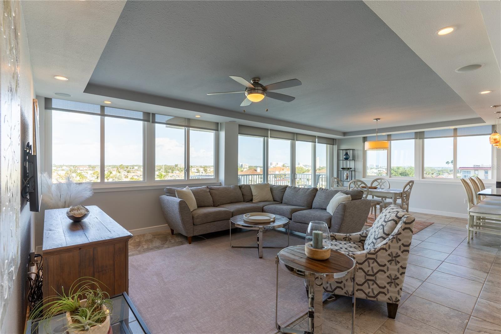 223 ISLAND WAY #5E, CLEARWATER BEACH, FL, 33767