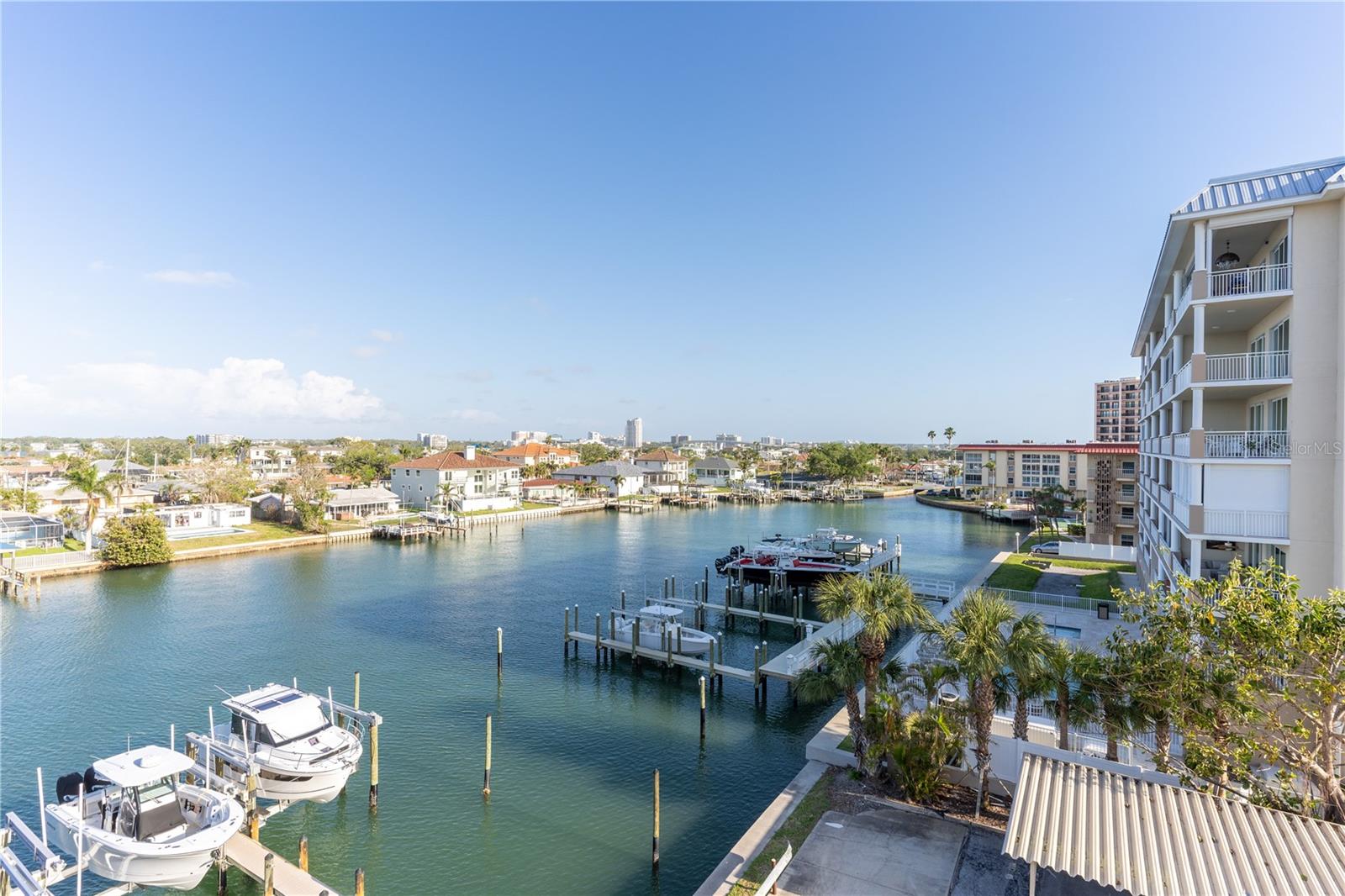 223 ISLAND WAY #5E, CLEARWATER BEACH, FL, 33767