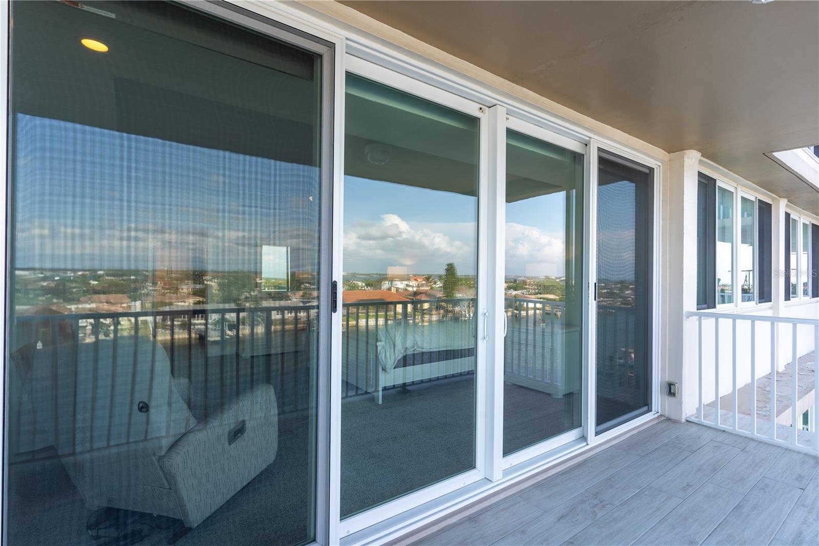 223 ISLAND WAY #5E, CLEARWATER BEACH, FL, 33767