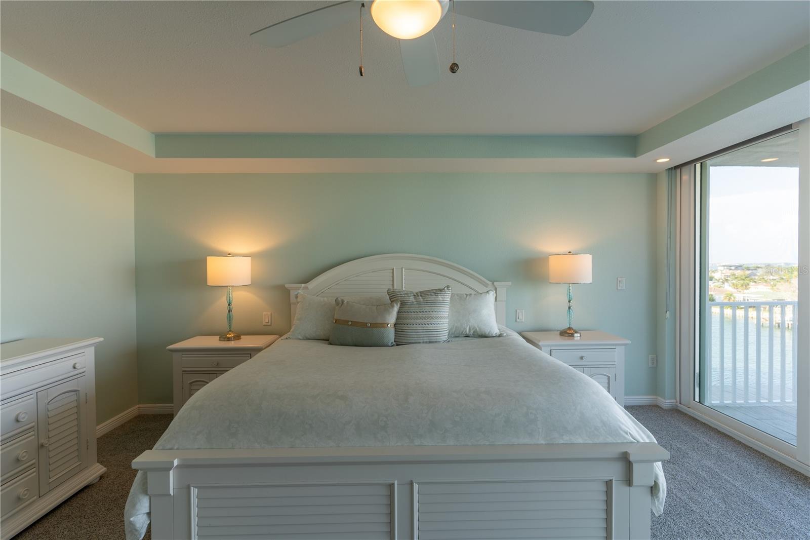 223 ISLAND WAY #5E, CLEARWATER BEACH, FL, 33767