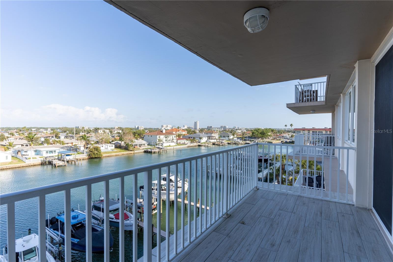 223 ISLAND WAY #5E, CLEARWATER BEACH, FL, 33767