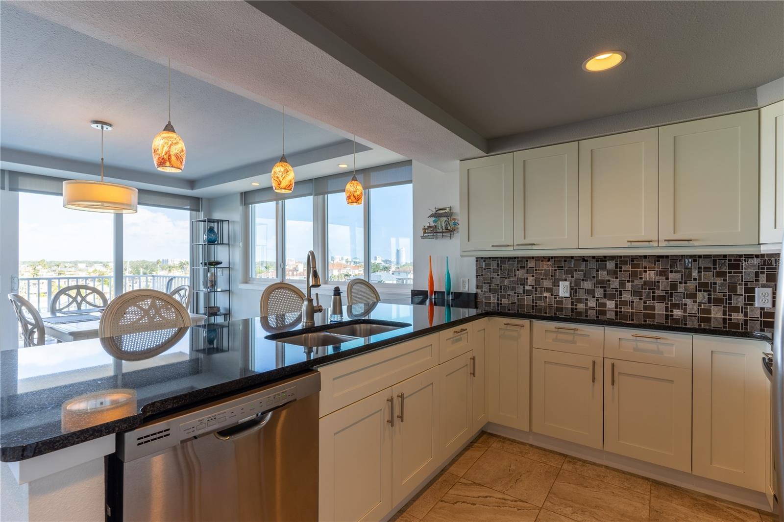 223 ISLAND WAY #5E, CLEARWATER BEACH, FL, 33767