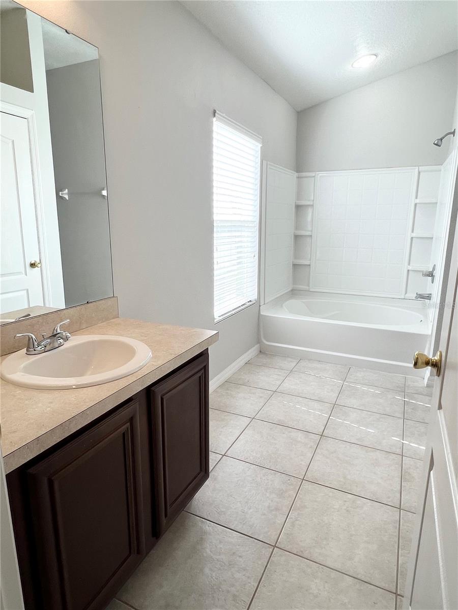 1555 BROKEN OAK DR, WINTER GARDEN, FL, 34787