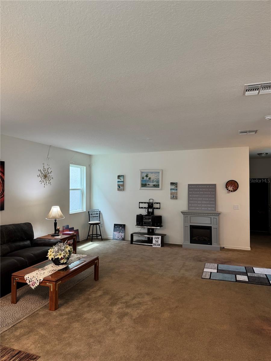 8273 ARTISAN WAY, SEMINOLE, FL, 33777