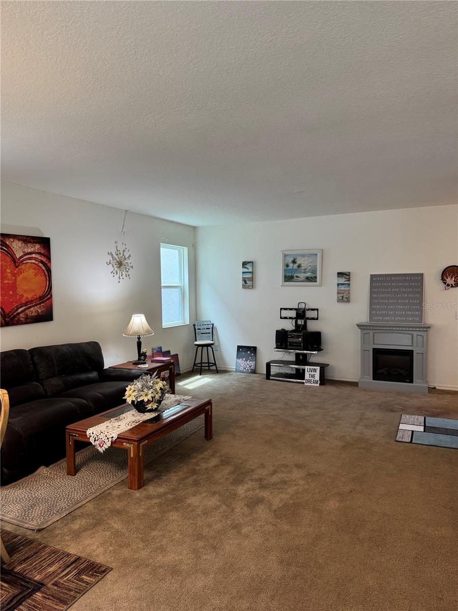 8273 ARTISAN WAY, SEMINOLE, FL, 33777