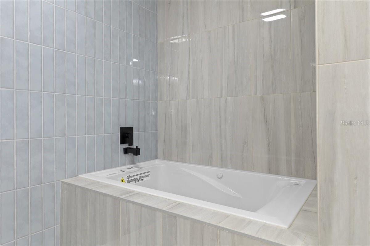 5303 GLEN HARWELL RD, PLANT CITY, FL, 33566