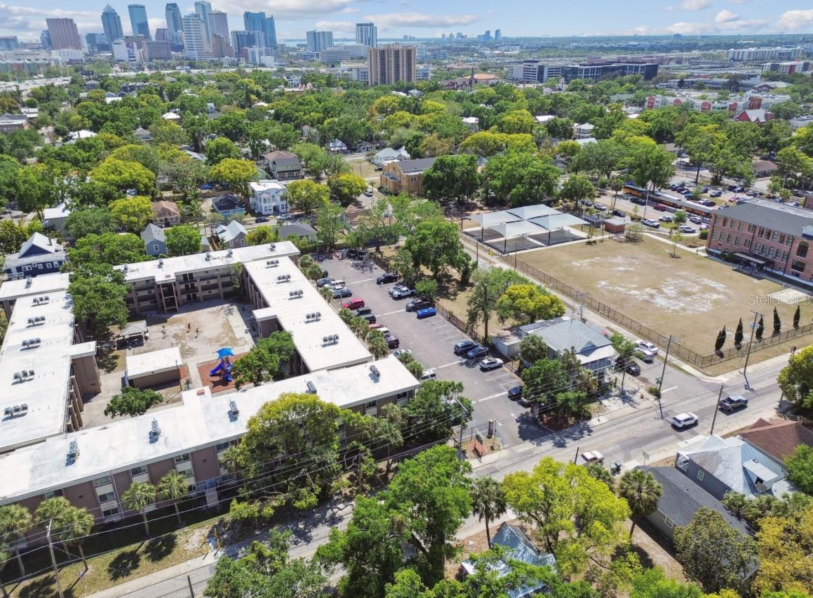 412 E COLUMBUS DR, TAMPA, FL, 33602