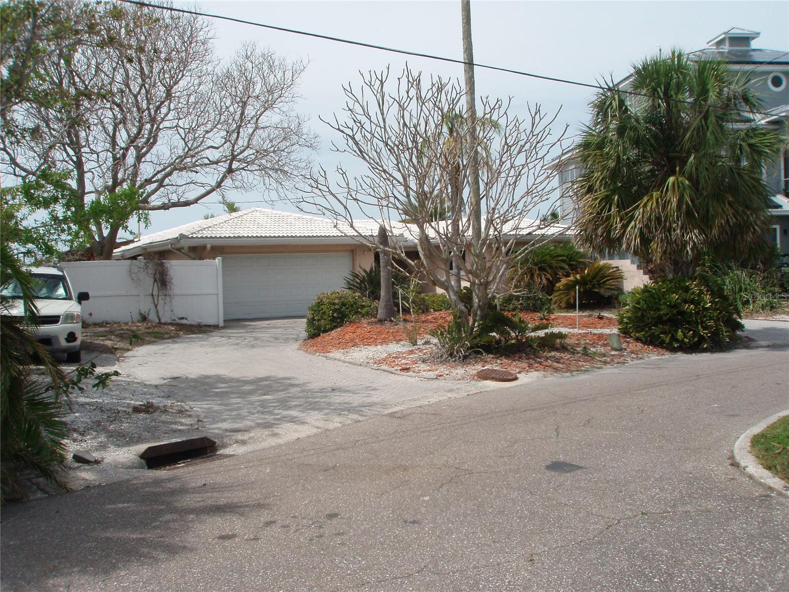 1844 VENETIAN POINT DR, CLEARWATER, FL, 33755