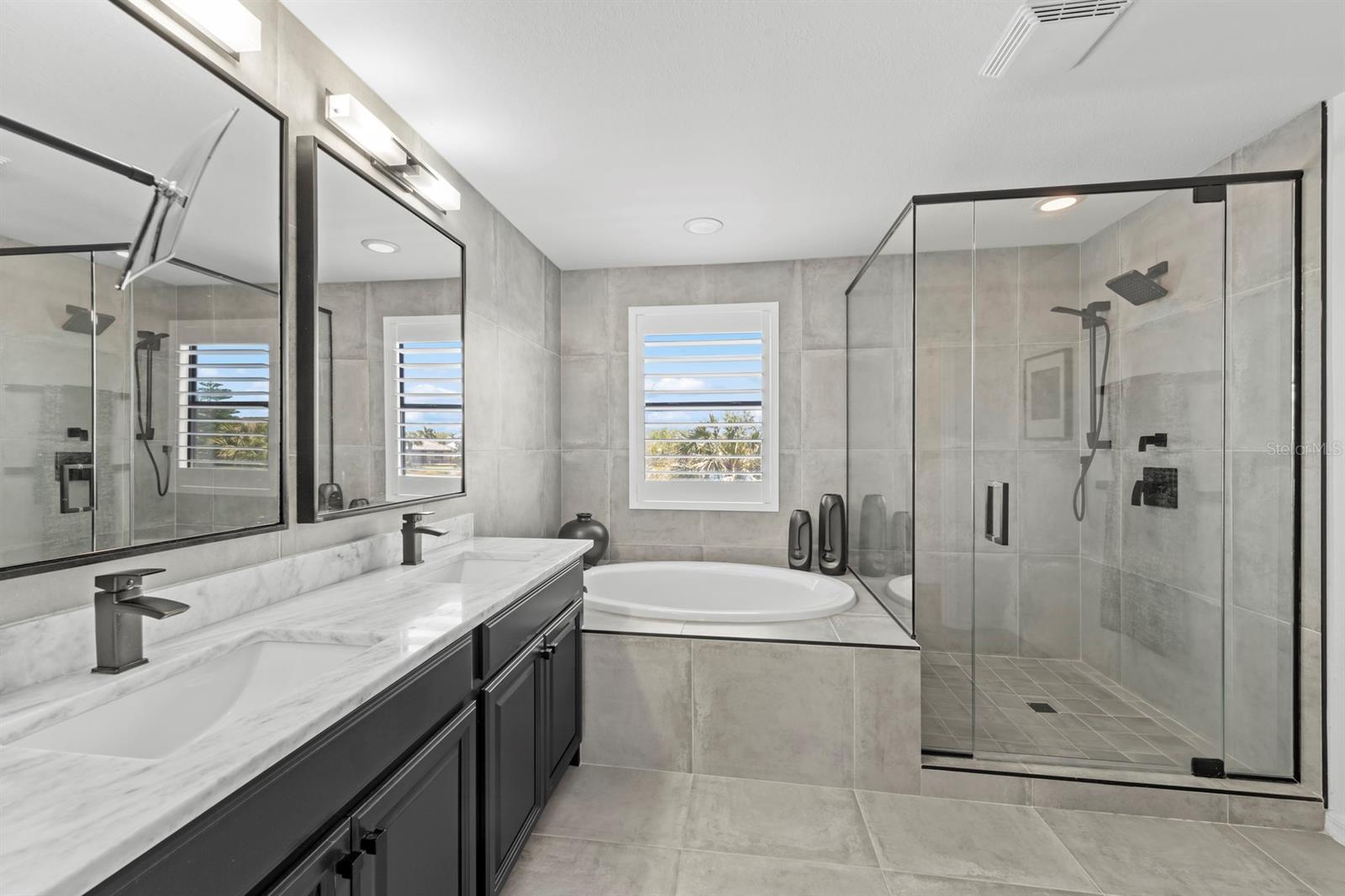 20373 BLACK TREE LN, ESTERO, FL, 33928