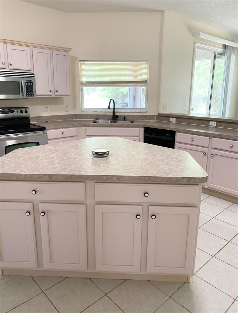 1 RIPTON PL, PALM COAST, FL, 32164