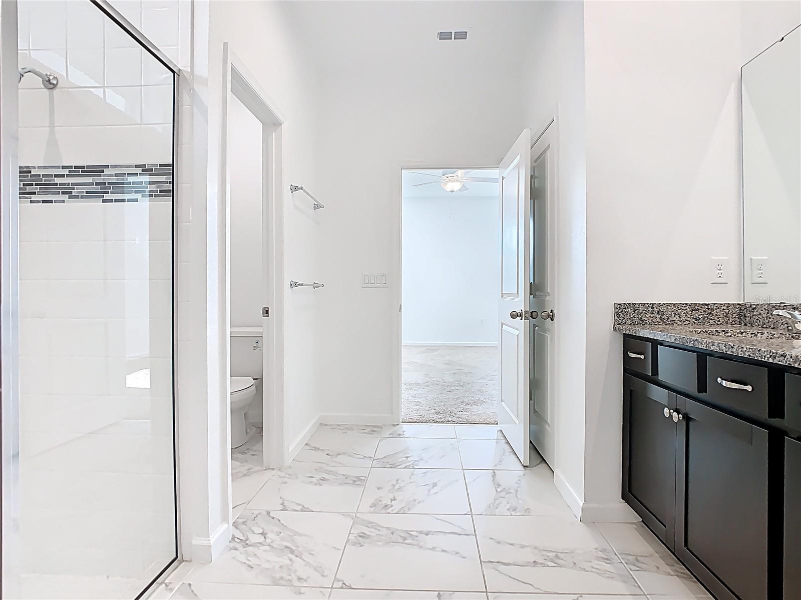 1043 LAKESHORE BREEZE PL, KISSIMMEE, FL, 34747