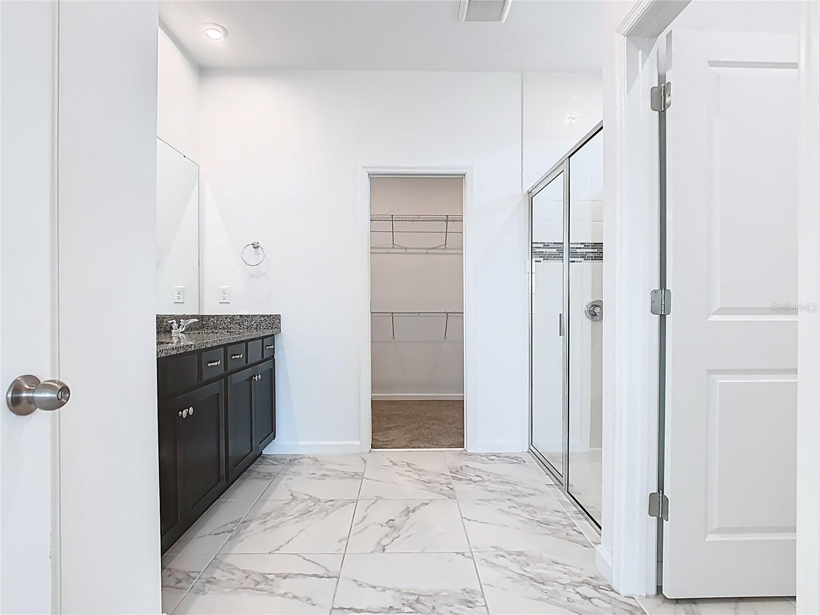 1043 LAKESHORE BREEZE PL, KISSIMMEE, FL, 34747