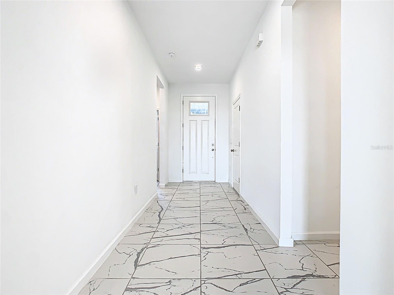 1043 LAKESHORE BREEZE PL, KISSIMMEE, FL, 34747