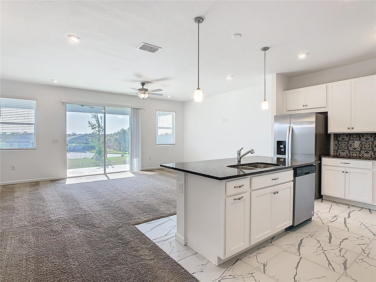 1043 LAKESHORE BREEZE PL, KISSIMMEE, FL, 34747