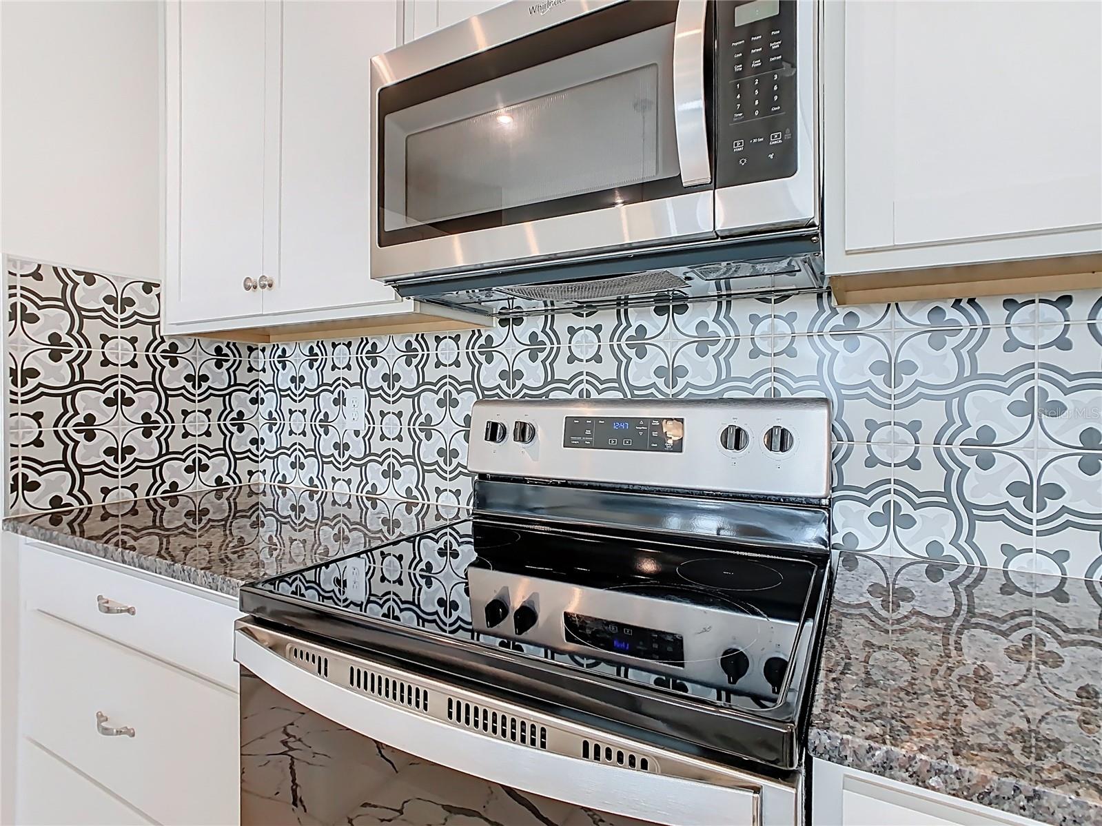 1043 LAKESHORE BREEZE PL, KISSIMMEE, FL, 34747