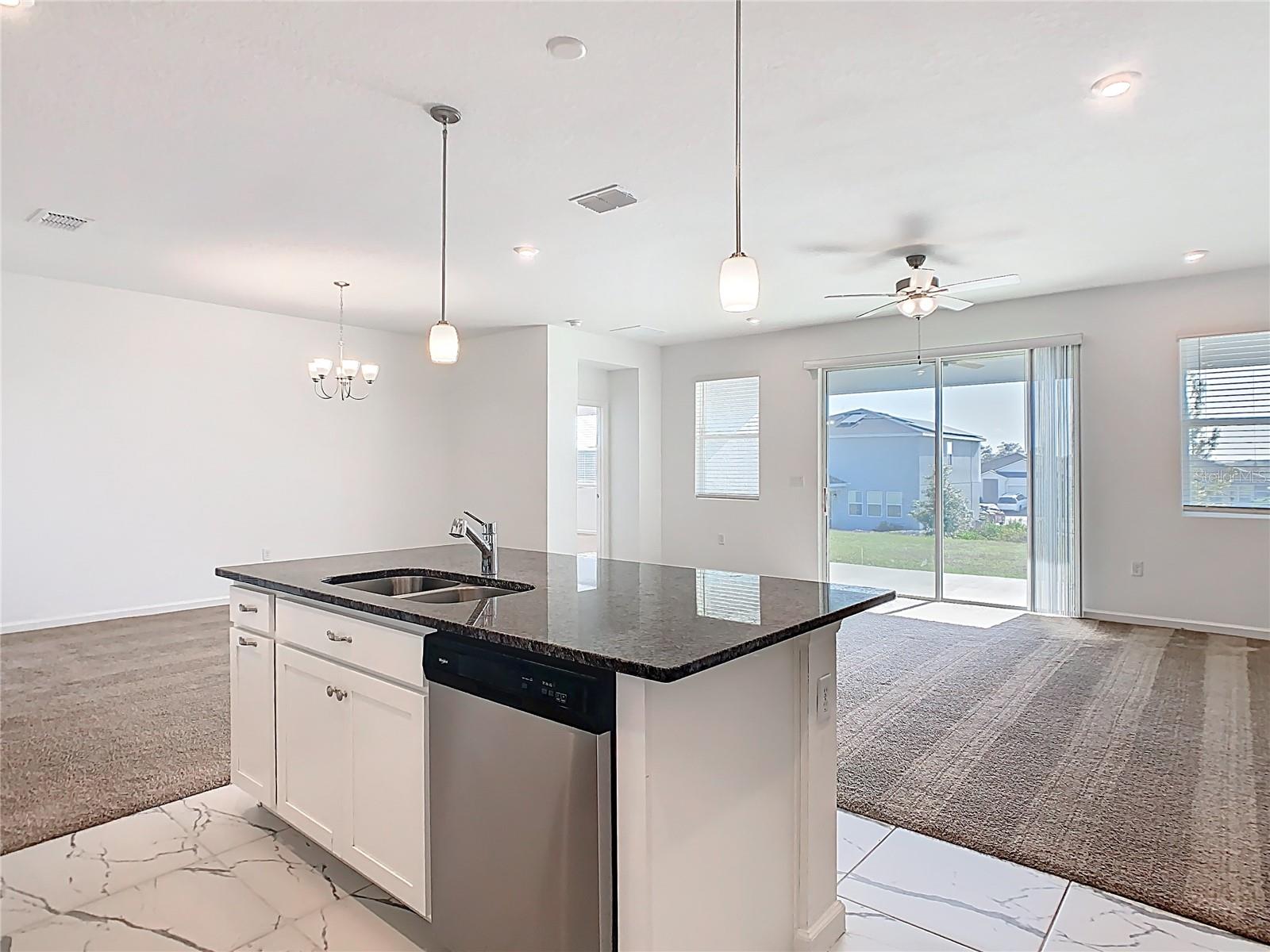 1043 LAKESHORE BREEZE PL, KISSIMMEE, FL, 34747