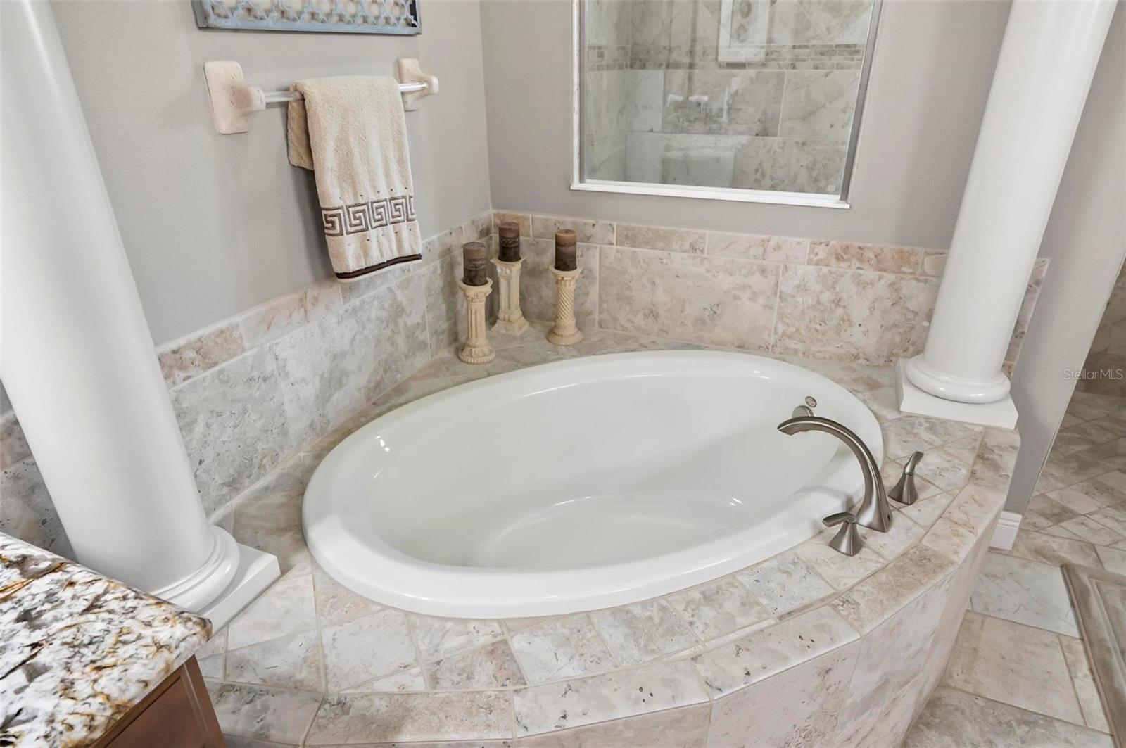 16 NATIVE OAK CT, PALM COAST, FL, 32137