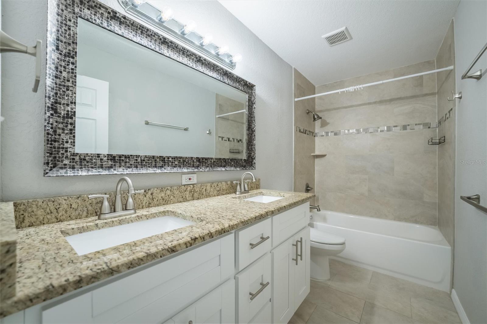 3515 W PEARL AVE, TAMPA, FL, 33611