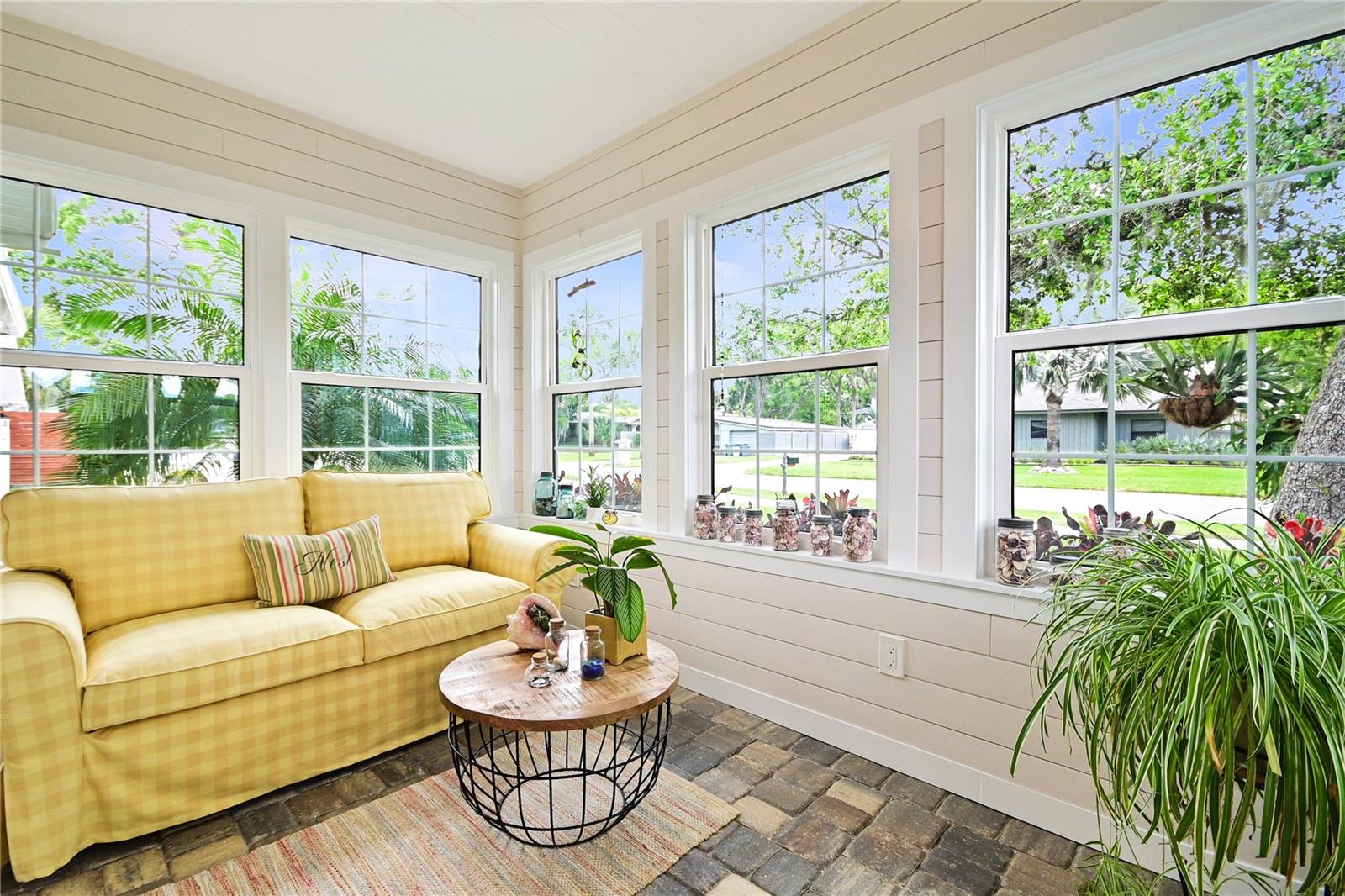 606 S PINE ST, NEW SMYRNA BEACH, FL, 32169