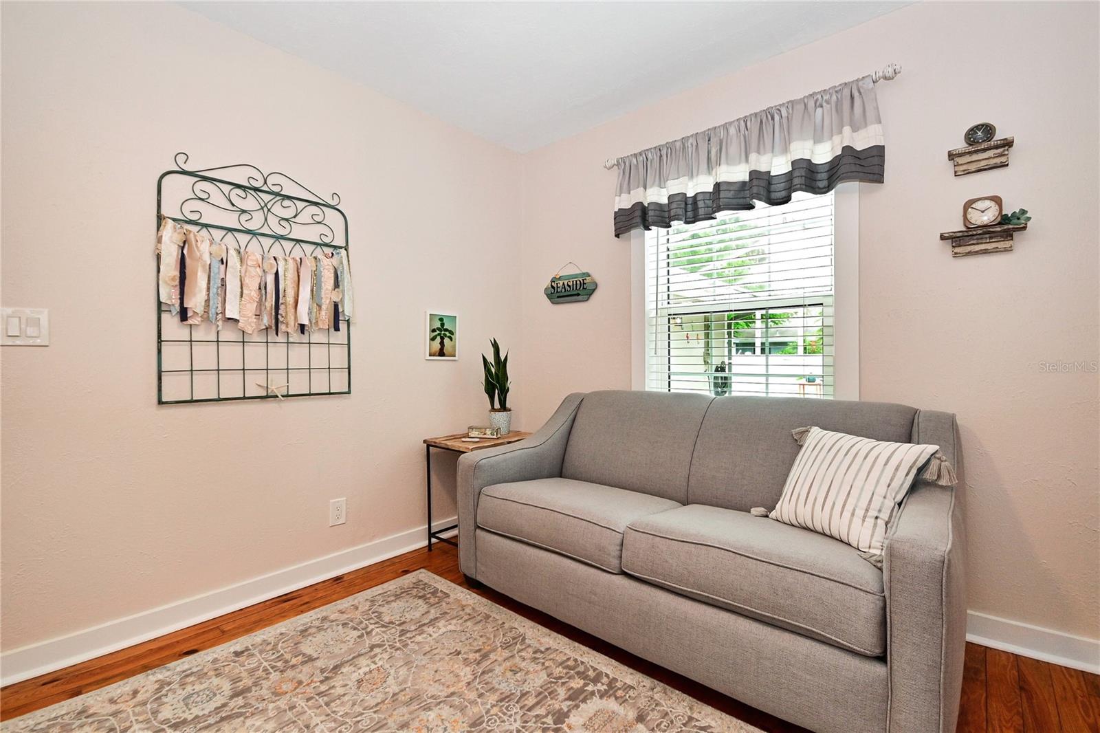 606 S PINE ST, NEW SMYRNA BEACH, FL, 32169