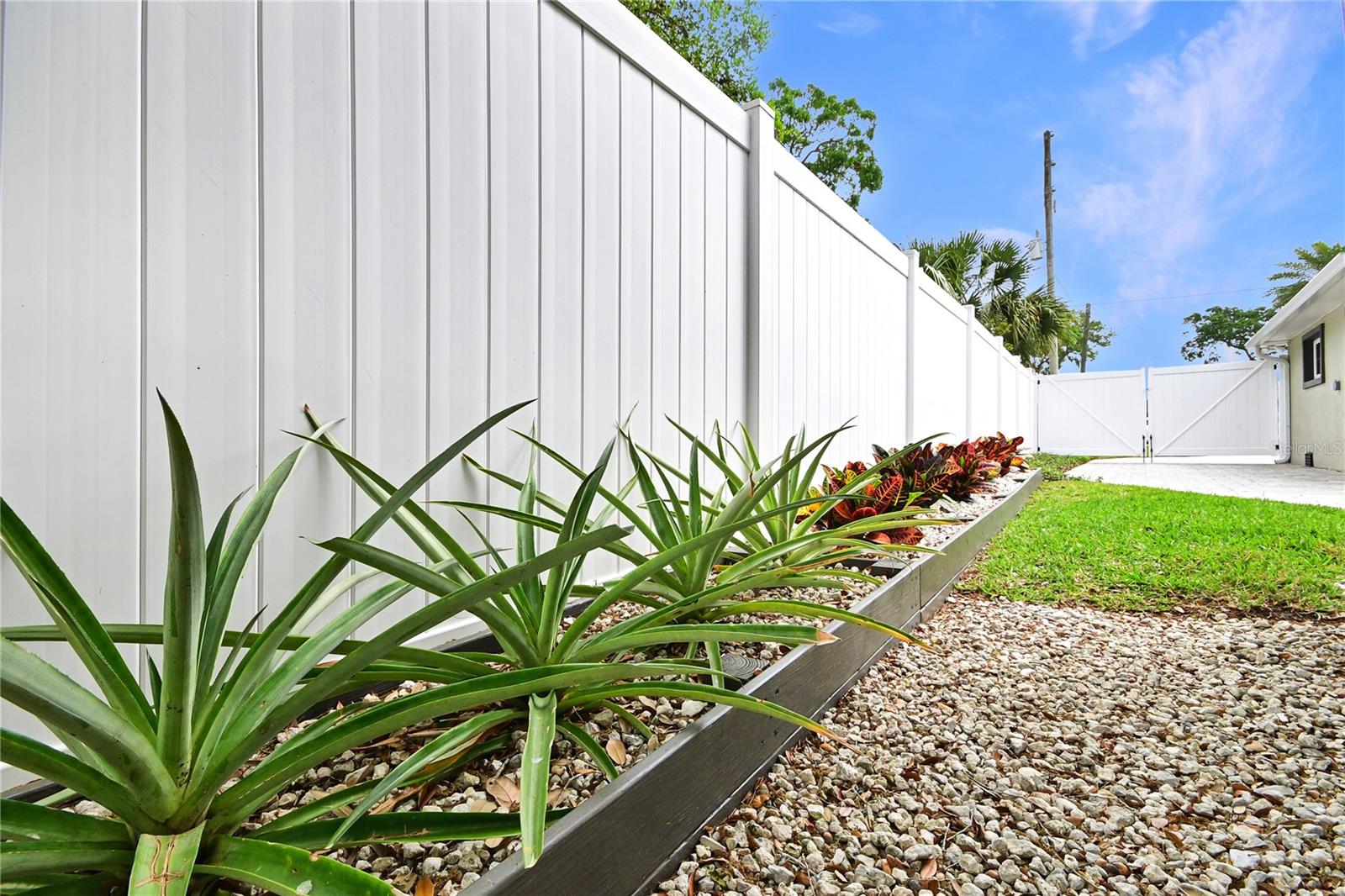 606 S PINE ST, NEW SMYRNA BEACH, FL, 32169