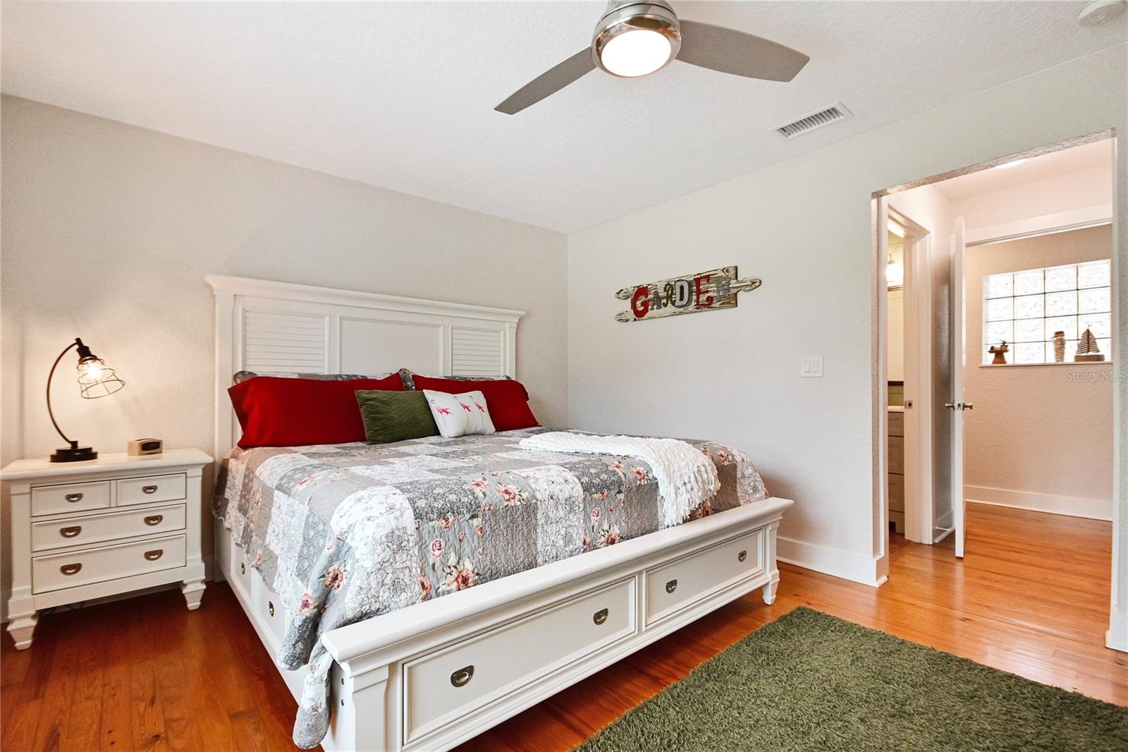 606 S PINE ST, NEW SMYRNA BEACH, FL, 32169