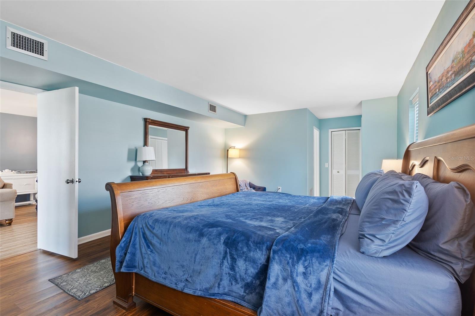 5130 BRITTANY DR S #208, ST PETERSBURG, FL, 33715