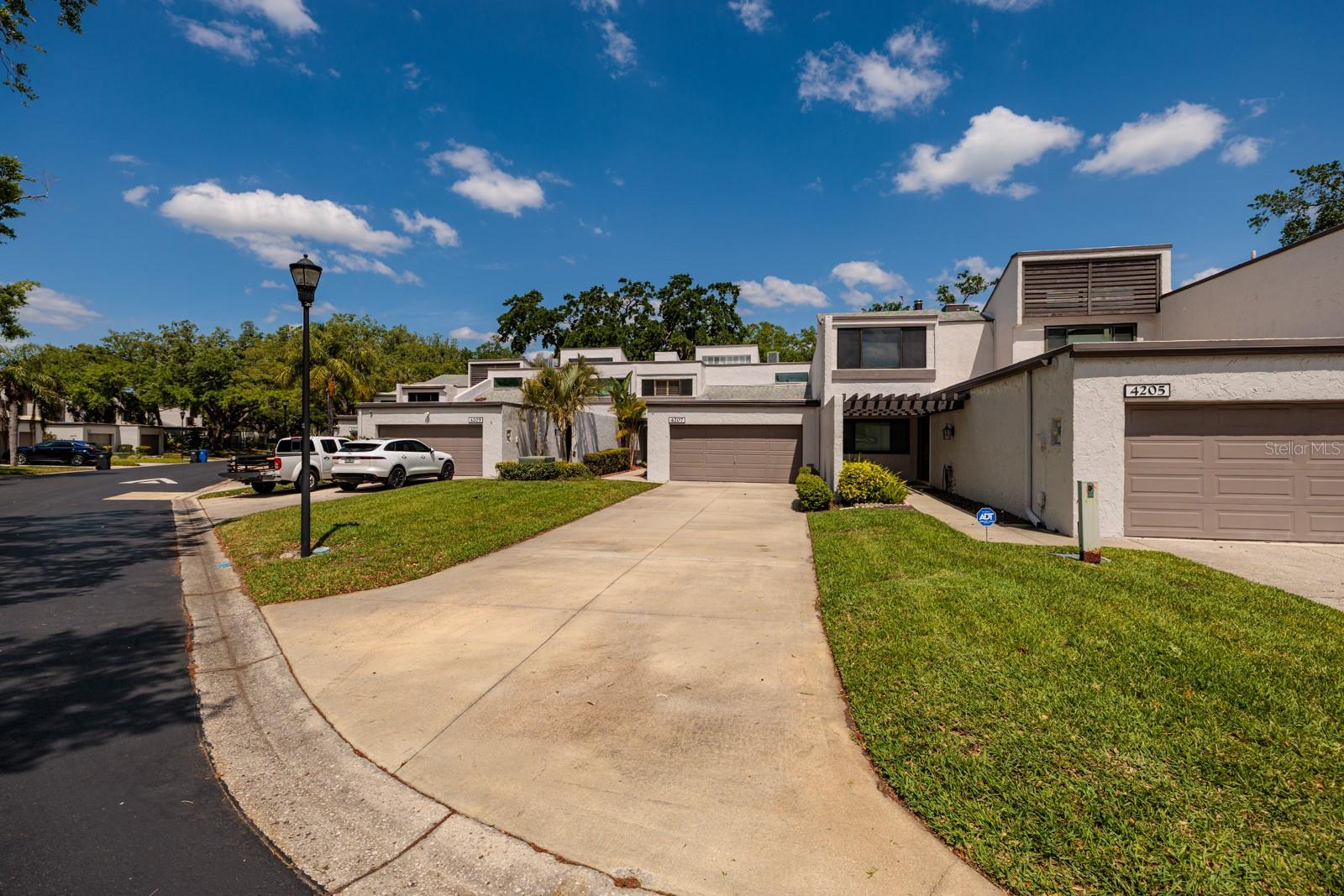 4207 FAIRWAY RUN, TAMPA, FL, 33618