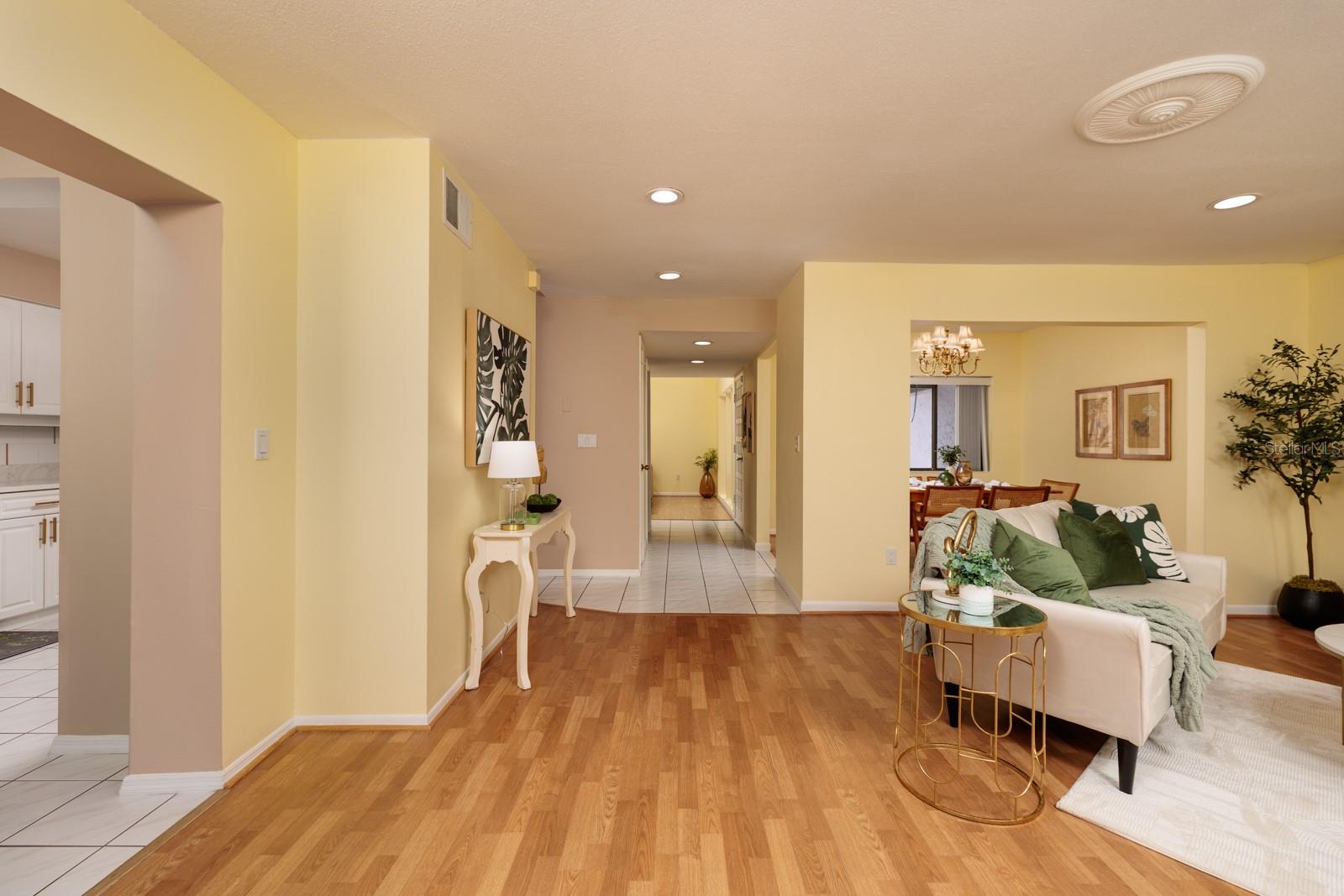 4207 FAIRWAY RUN, TAMPA, FL, 33618