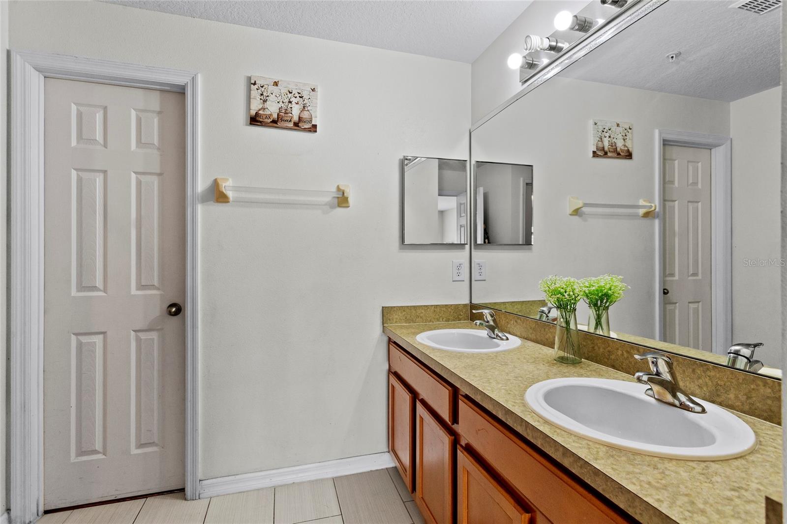 2075 CYPRESS BAY BLVD, KISSIMMEE, FL, 34743