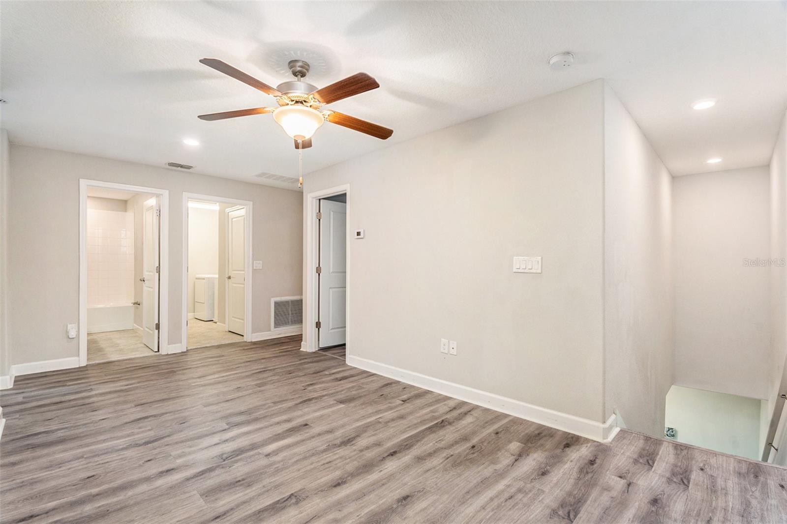 28511 PLEASANT BAY LOOP, WESLEY CHAPEL, FL, 33543