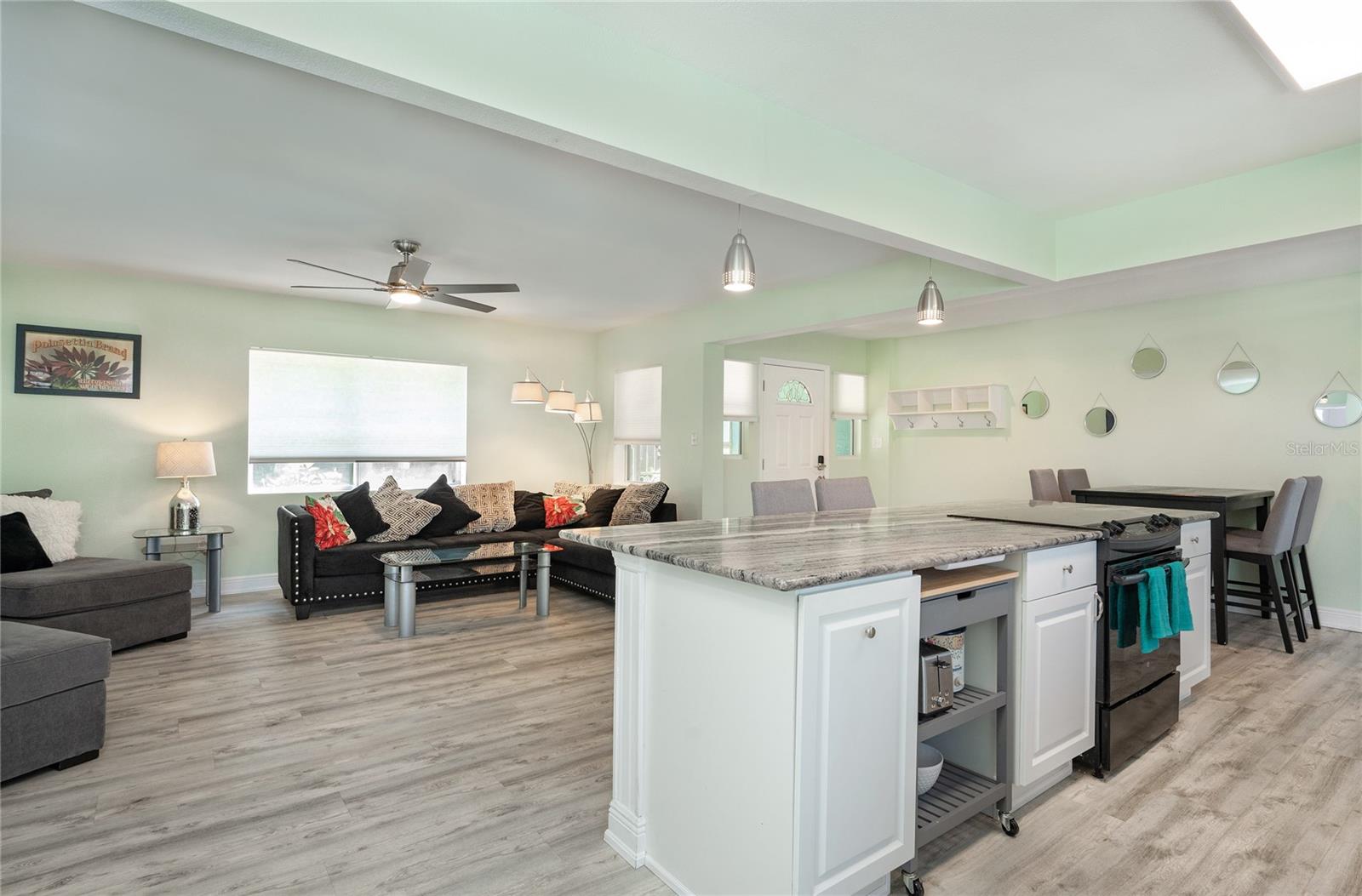 3 POINSETTIA DR, DEBARY, FL, 32713