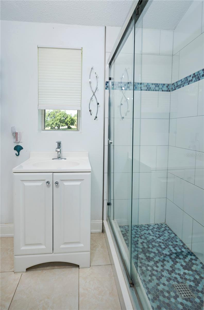 3 POINSETTIA DR, DEBARY, FL, 32713