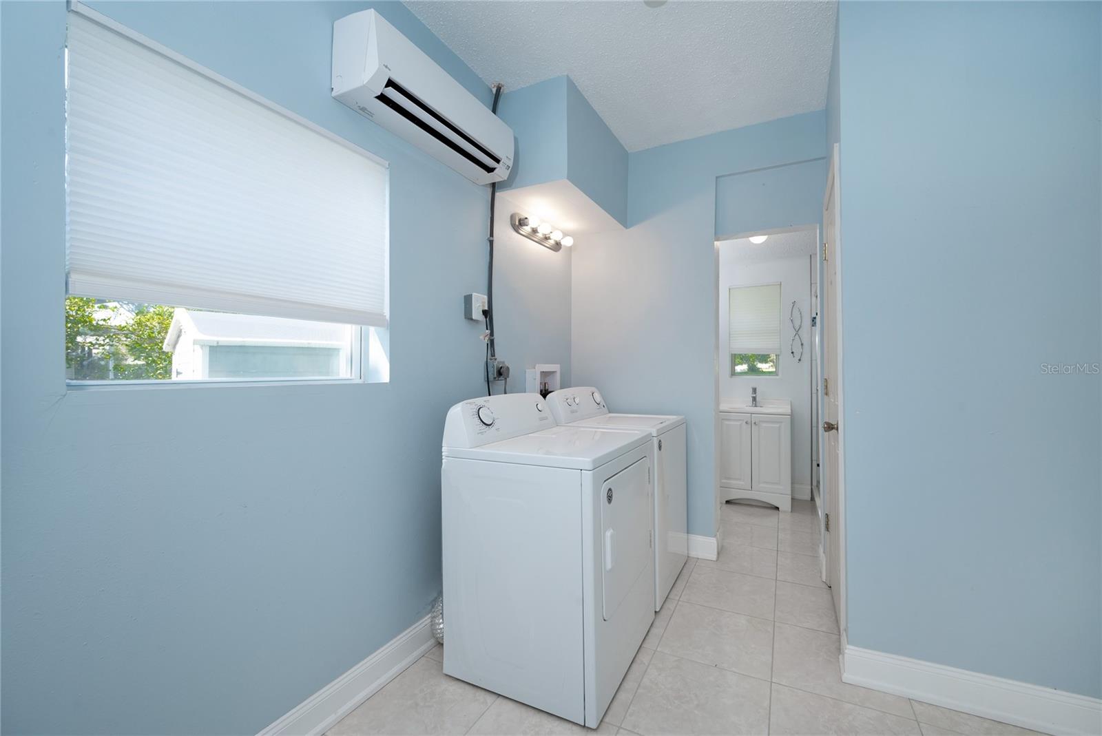 3 POINSETTIA DR, DEBARY, FL, 32713