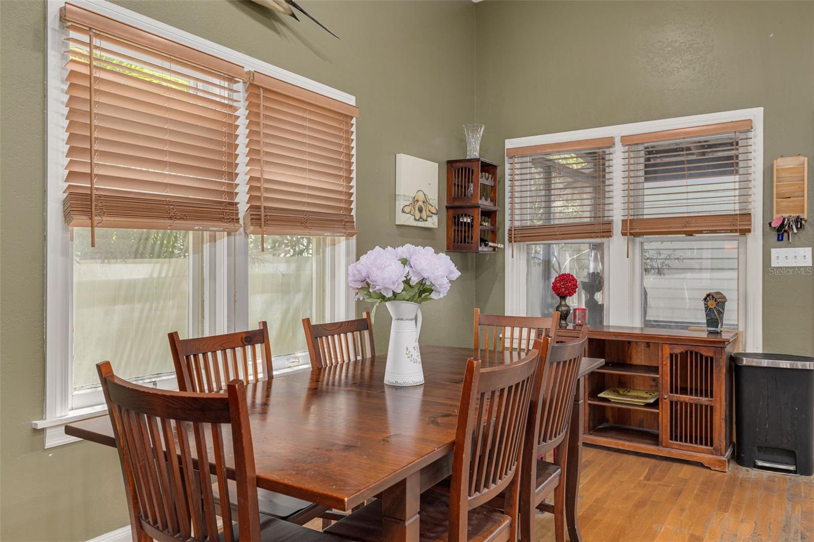 300 16TH AVE N, ST PETERSBURG, FL, 33704