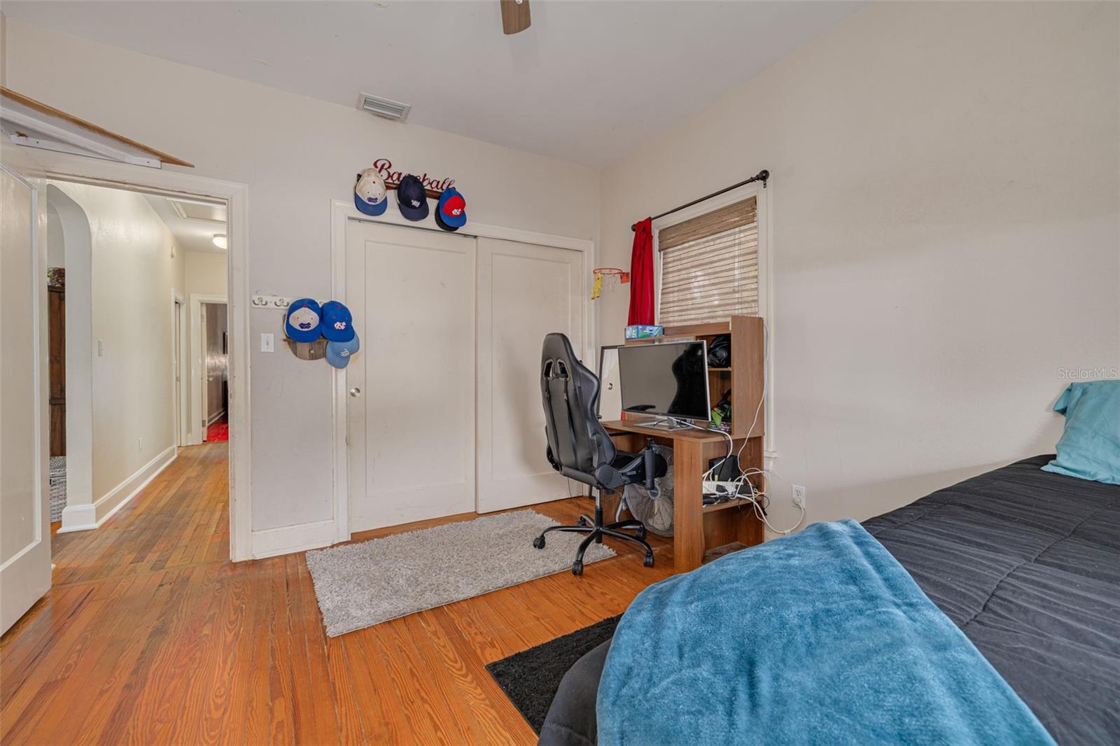 300 16TH AVE N, ST PETERSBURG, FL, 33704