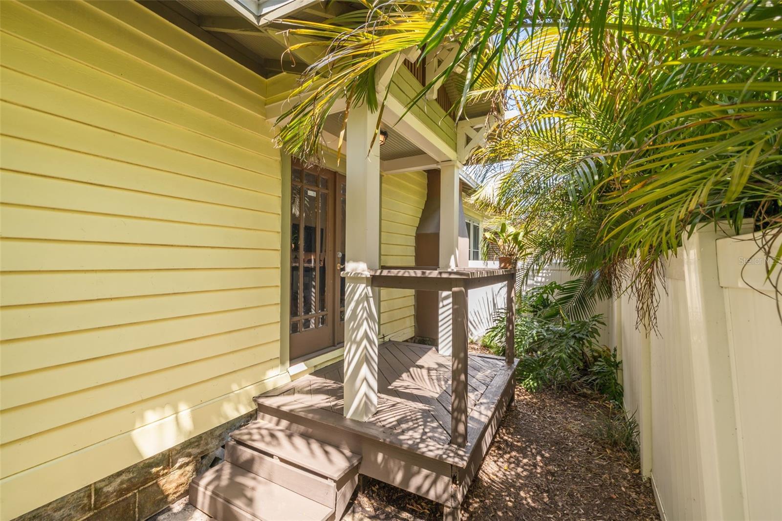 300 16TH AVE N, ST PETERSBURG, FL, 33704