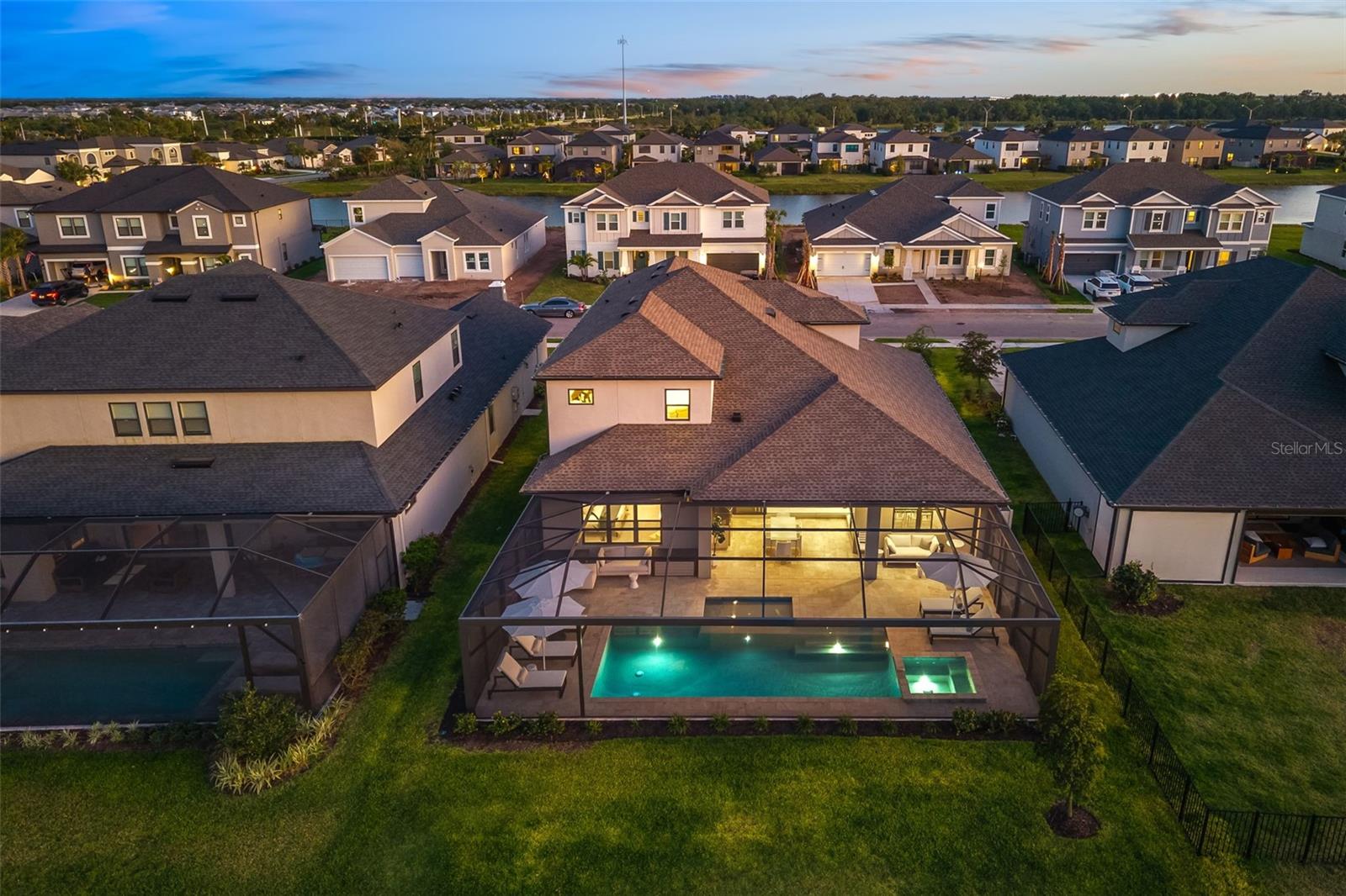 16626 PAYNES MILL DR, LAKEWOOD RANCH, FL, 34211