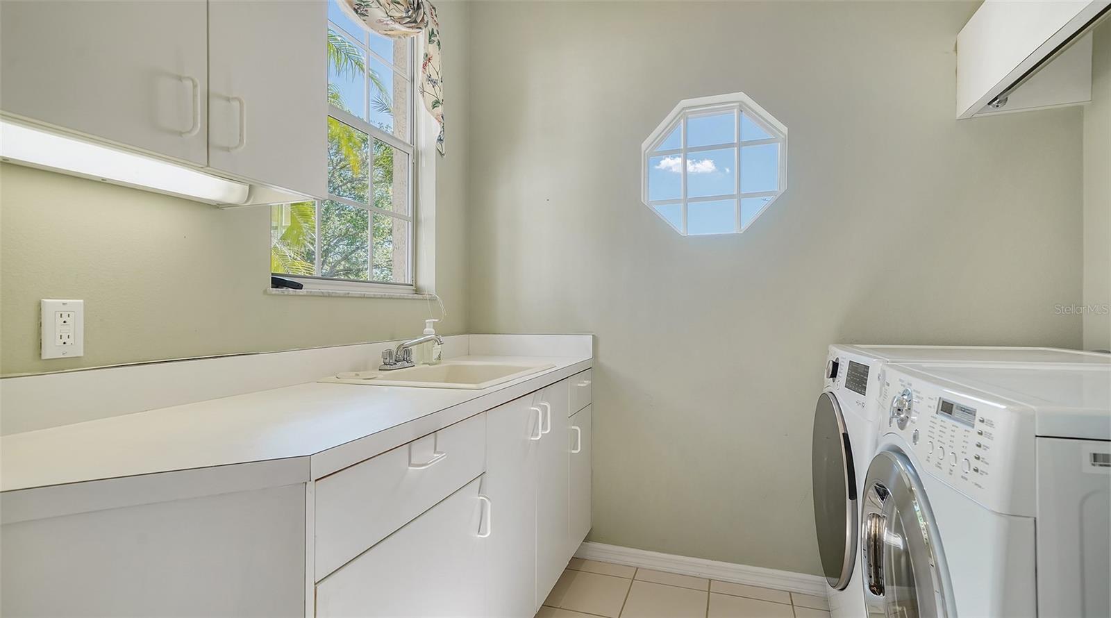 2924 JEFF MYERS CIR, SARASOTA, FL, 34240