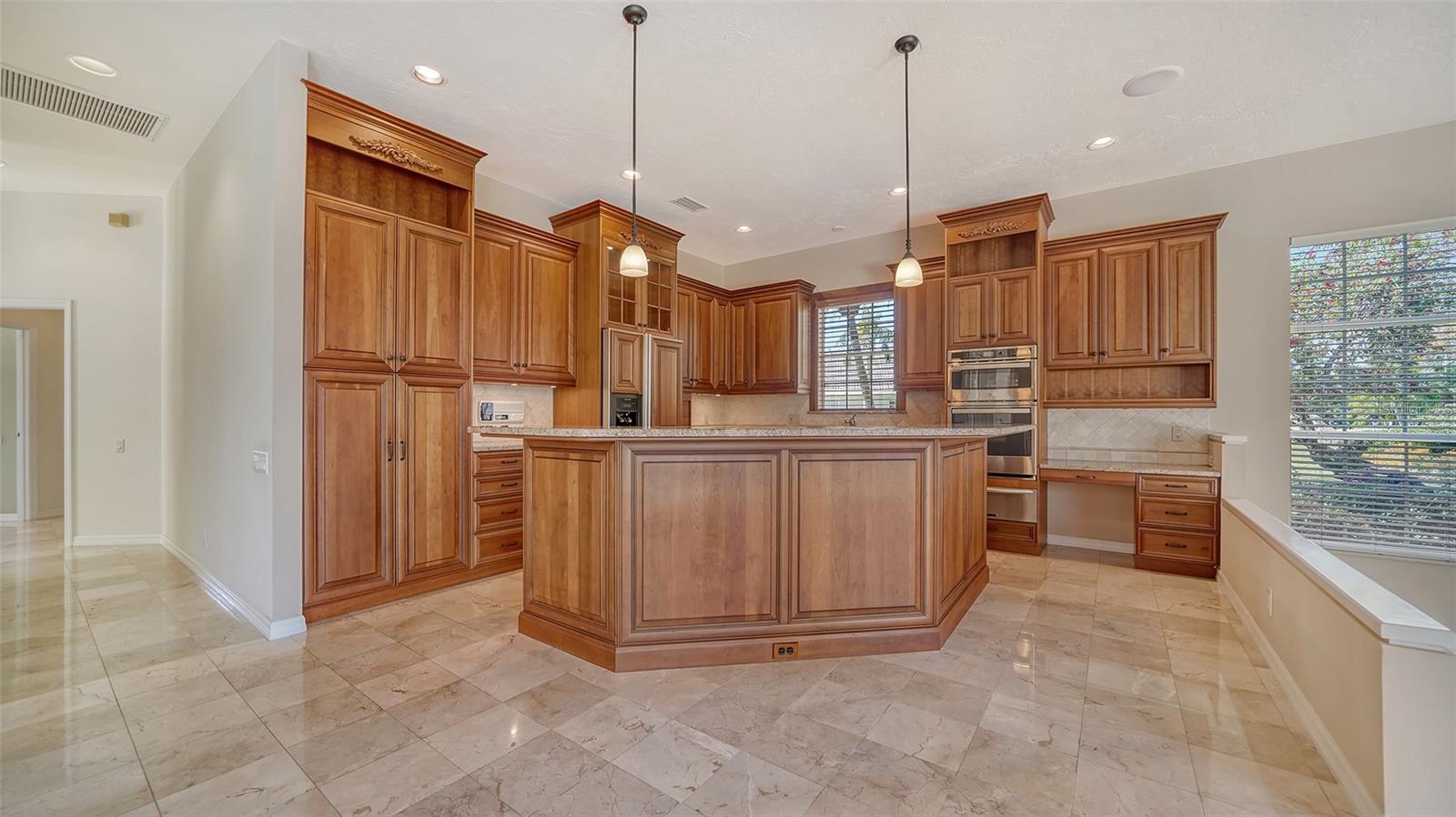 2924 JEFF MYERS CIR, SARASOTA, FL, 34240