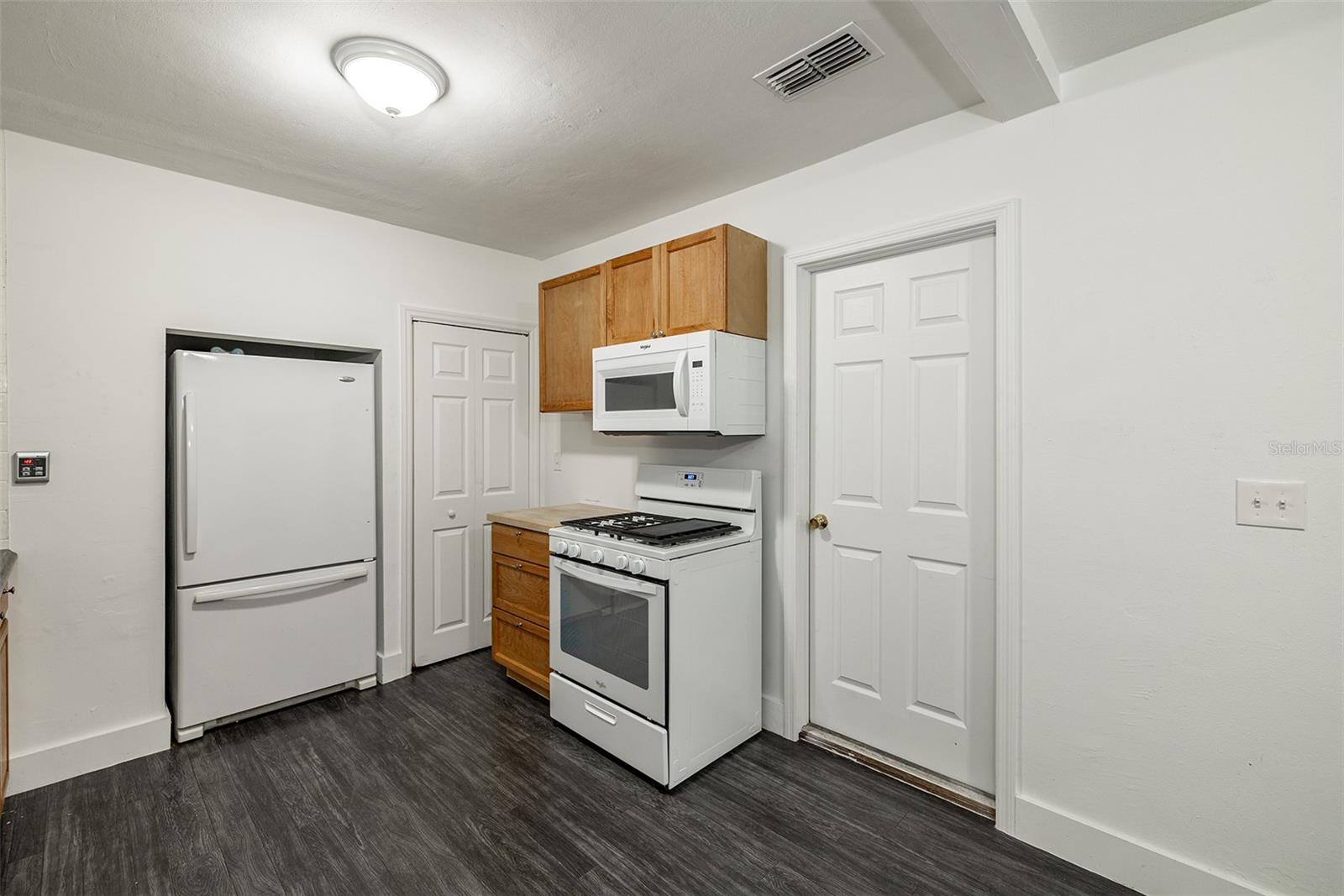 2404 W NORTH B ST, TAMPA, FL, 33609