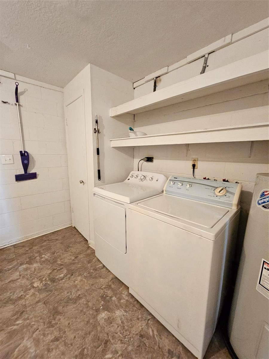 620 HIGHVIEW CIR N, BRANDON, FL, 33510