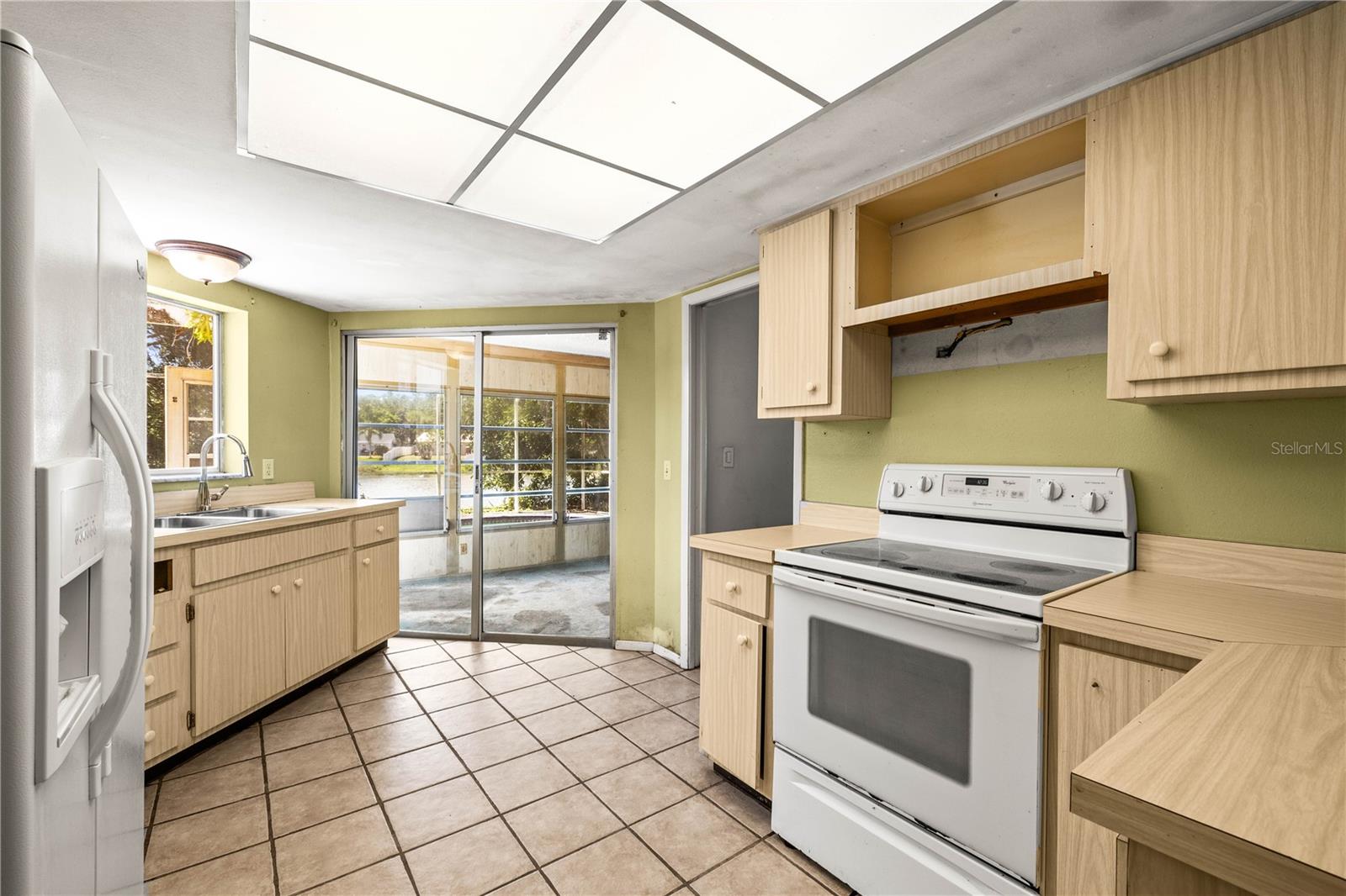 2436 BEACON GROVES BLVD, PALM HARBOR, FL, 34683