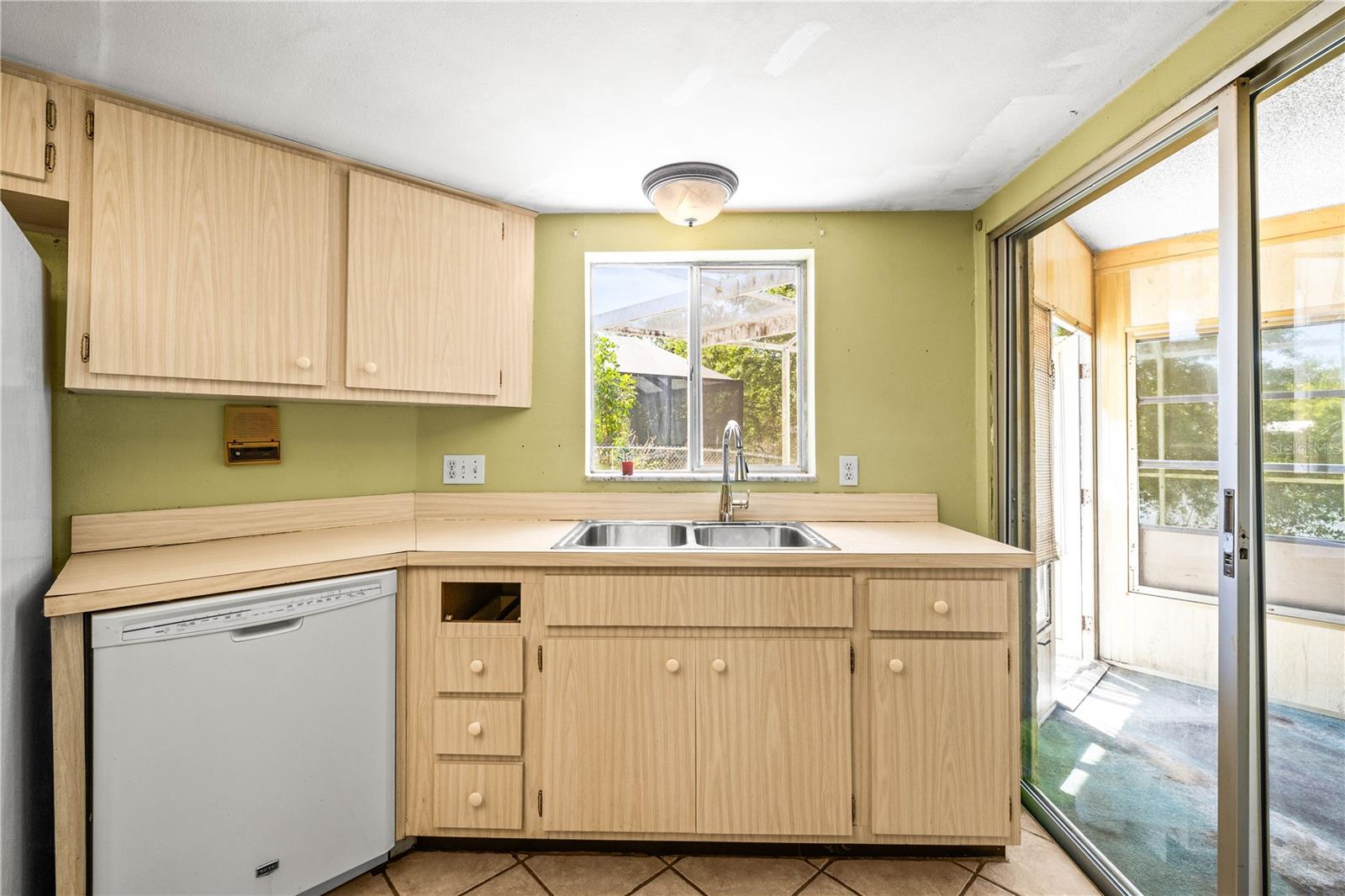 2436 BEACON GROVES BLVD, PALM HARBOR, FL, 34683