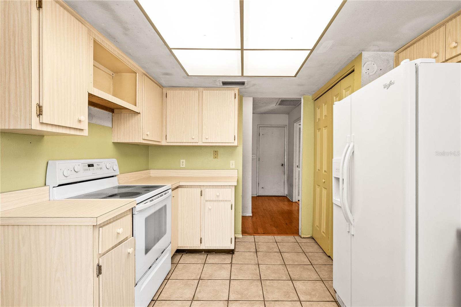 2436 BEACON GROVES BLVD, PALM HARBOR, FL, 34683