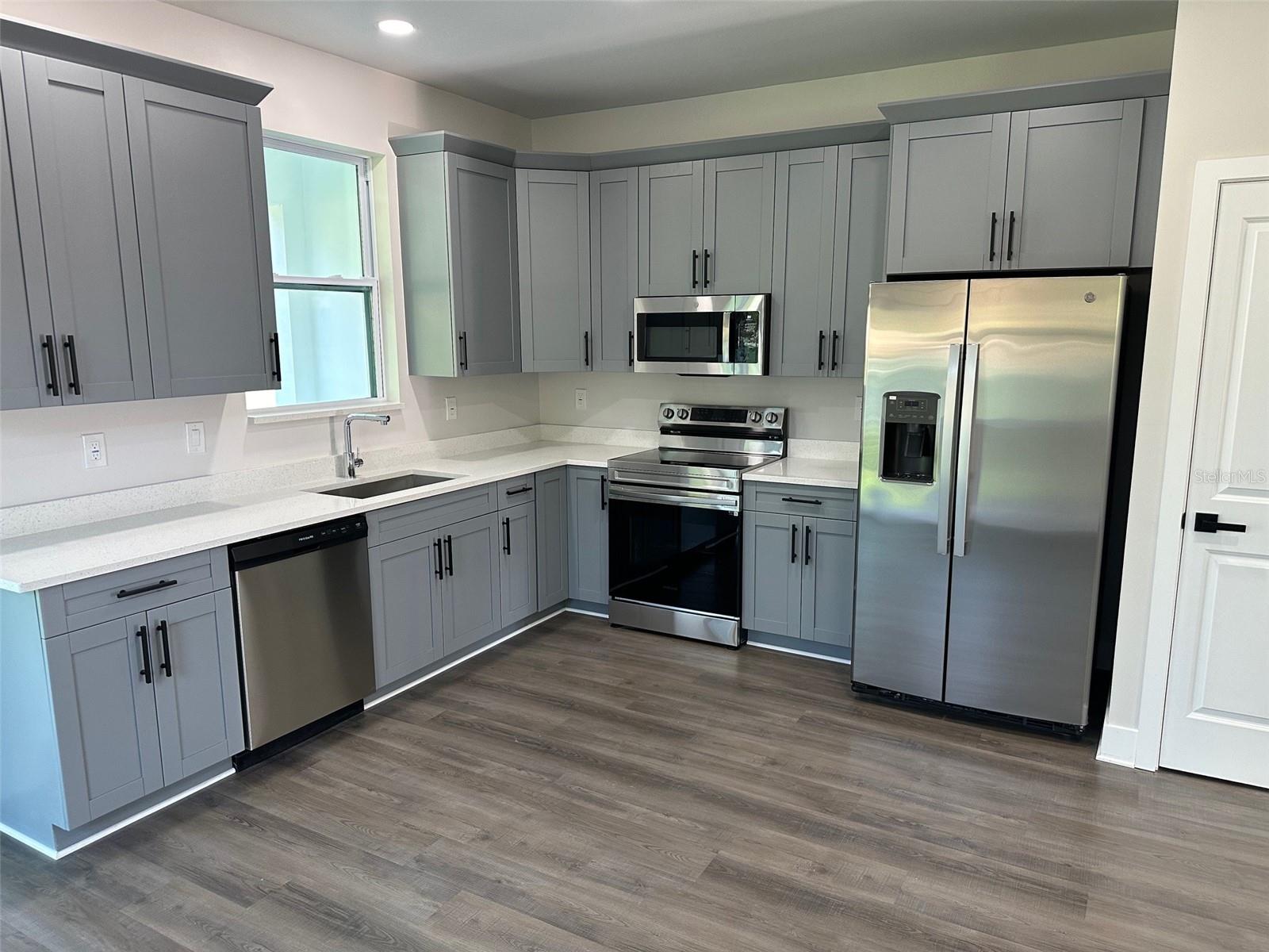 4105 N THATCHER AVE, TAMPA, FL, 33614