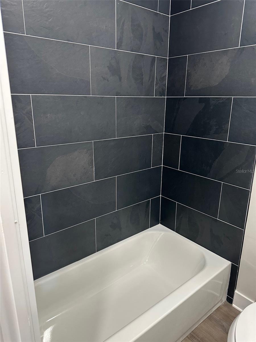 4105 N THATCHER AVE, TAMPA, FL, 33614