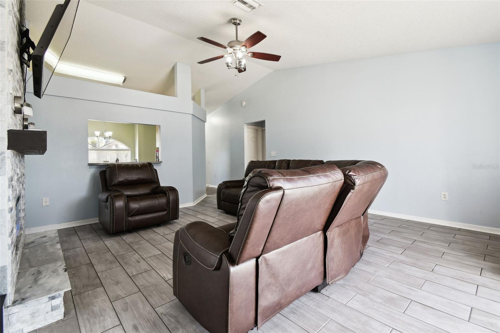 4889 MYRTLE VIEW DR N, MULBERRY, FL, 33860